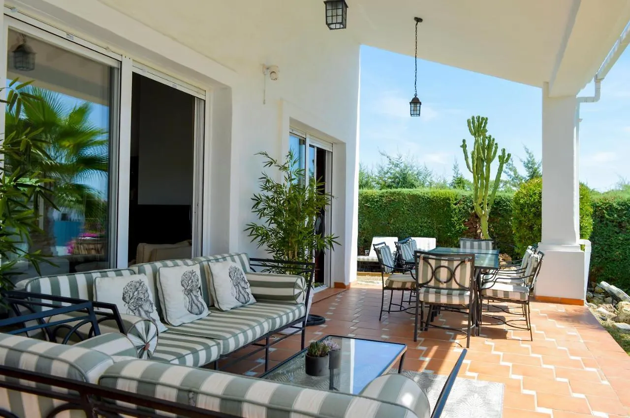 Villa Bendex Estepona Costa Del Sol إسبانيا