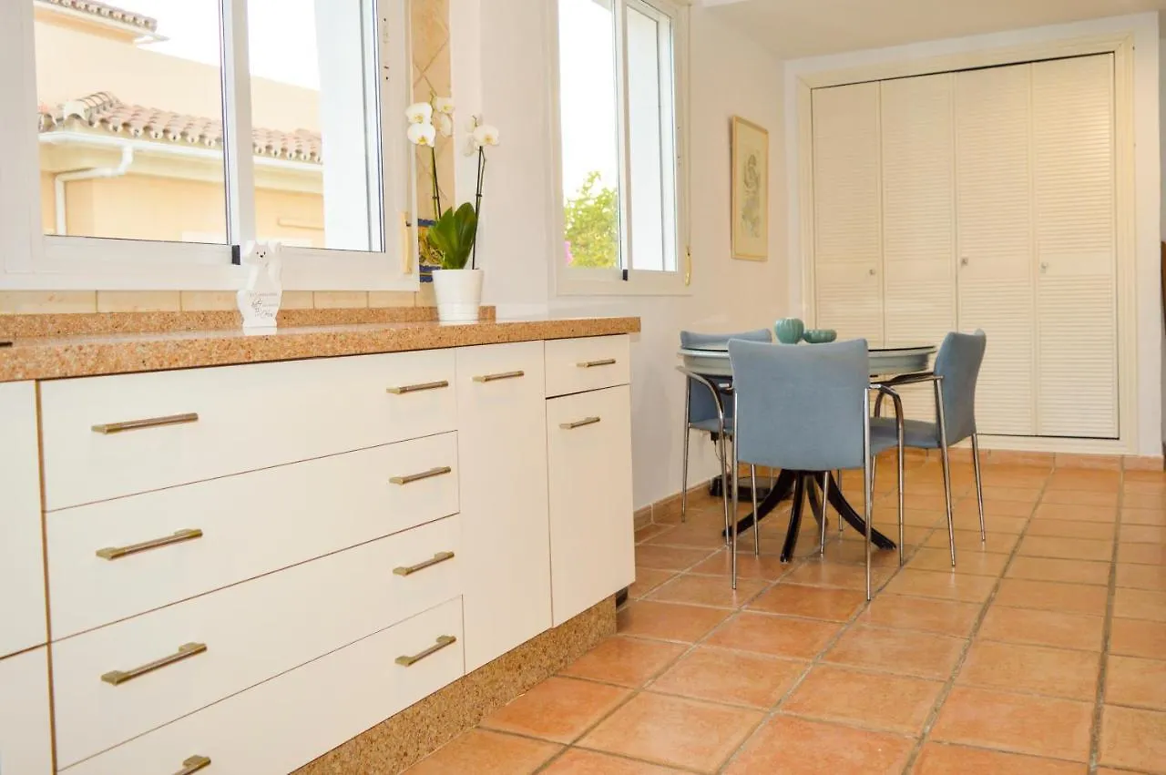 Villa Bendex Estepona Costa Del Sol 0*,  إسبانيا